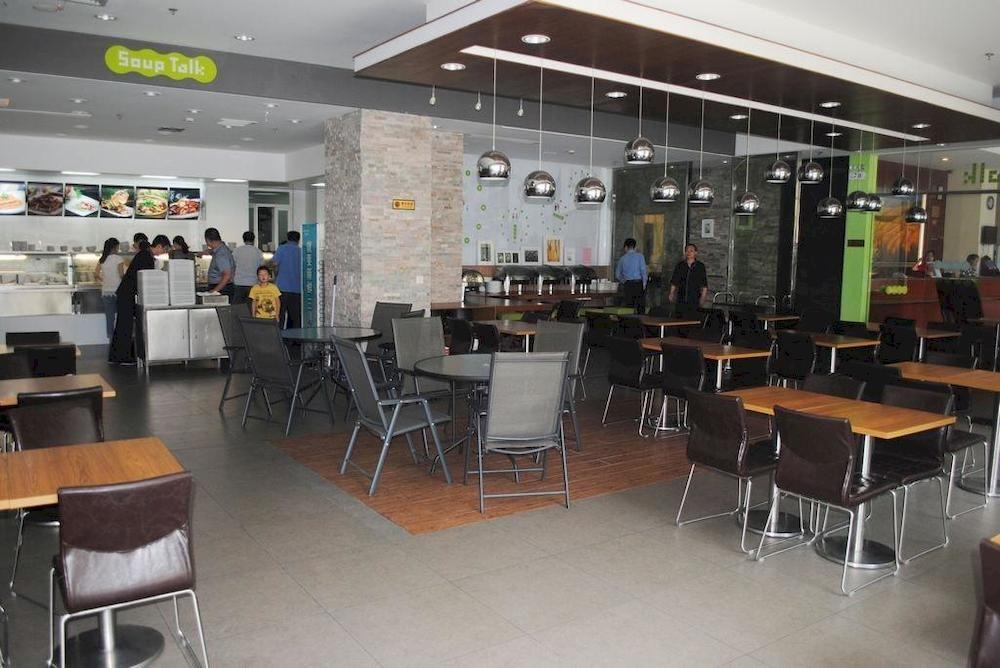 Hanting Express Shanghai Middle Sichuan Road Exterior photo